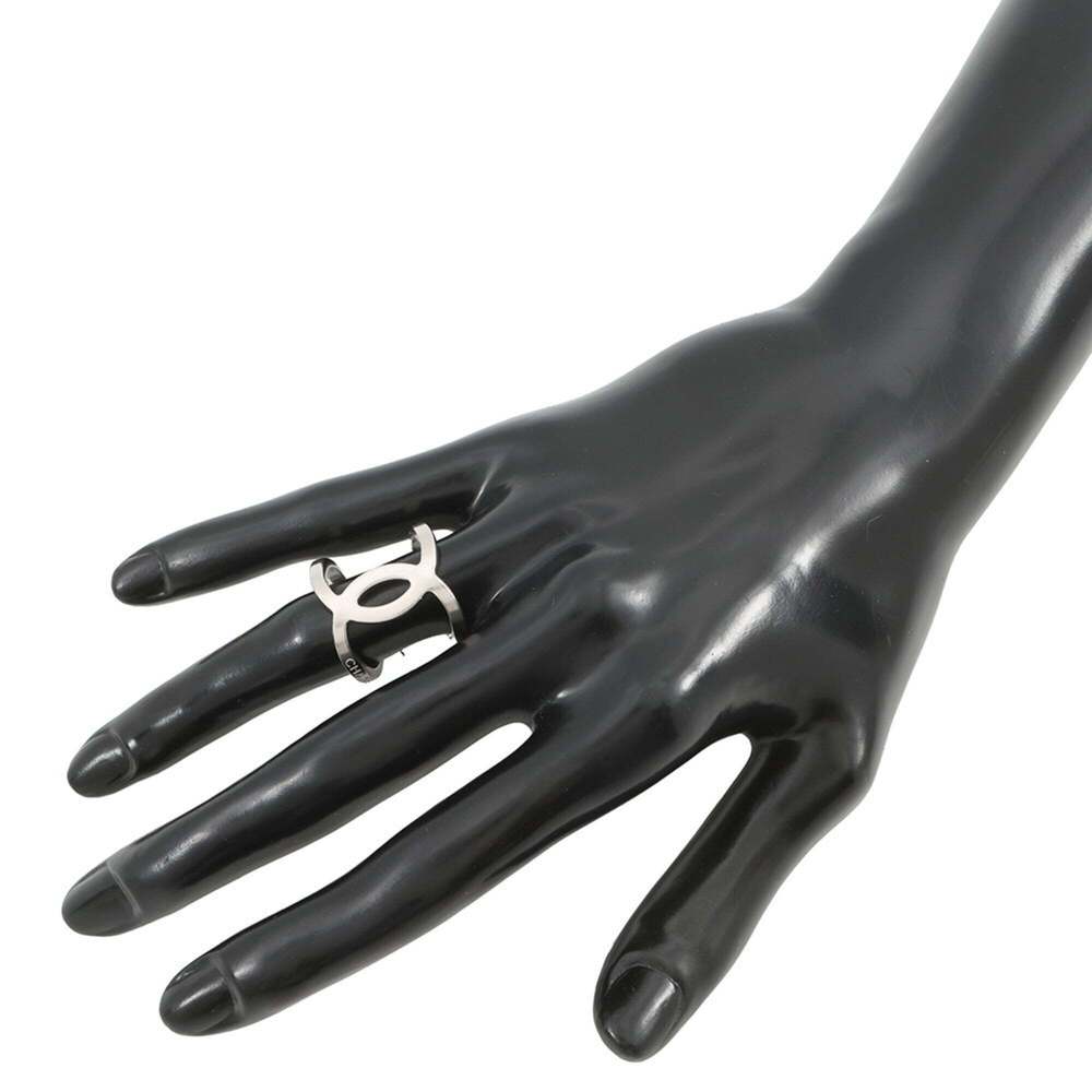 CHANEL Logo Ring - Picture 4 of 10